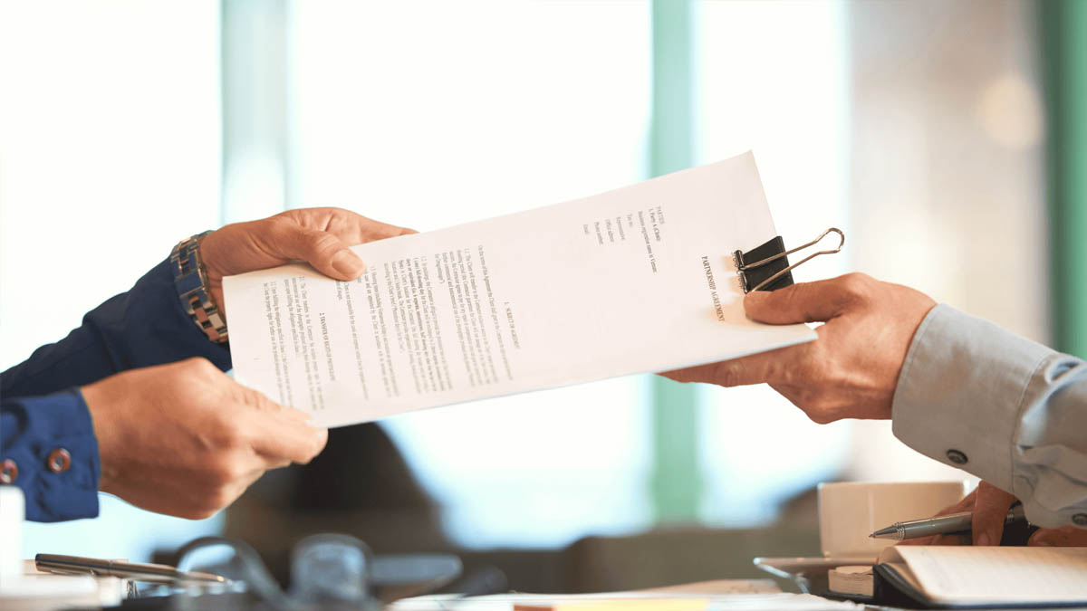 Jangan Sampai Terjerat Hukum, Ini Kesalahan Administrasi dan Legalitas yang Sering Mengintai Bisnis Kecil